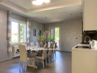 casa indipendente in vendita a Martinsicuro in zona Villa Rosa