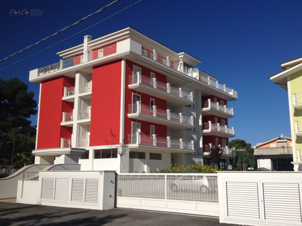 casa indipendente in vendita a Martinsicuro in zona Villa Rosa