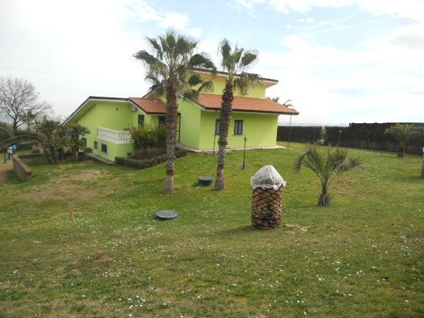 casa indipendente in vendita a Martinsicuro