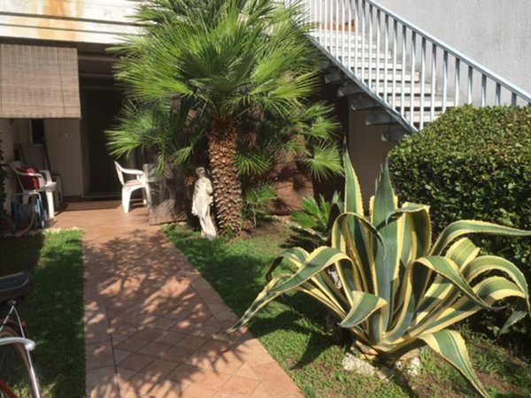 casa indipendente in vendita a Martinsicuro in zona Villa Rosa
