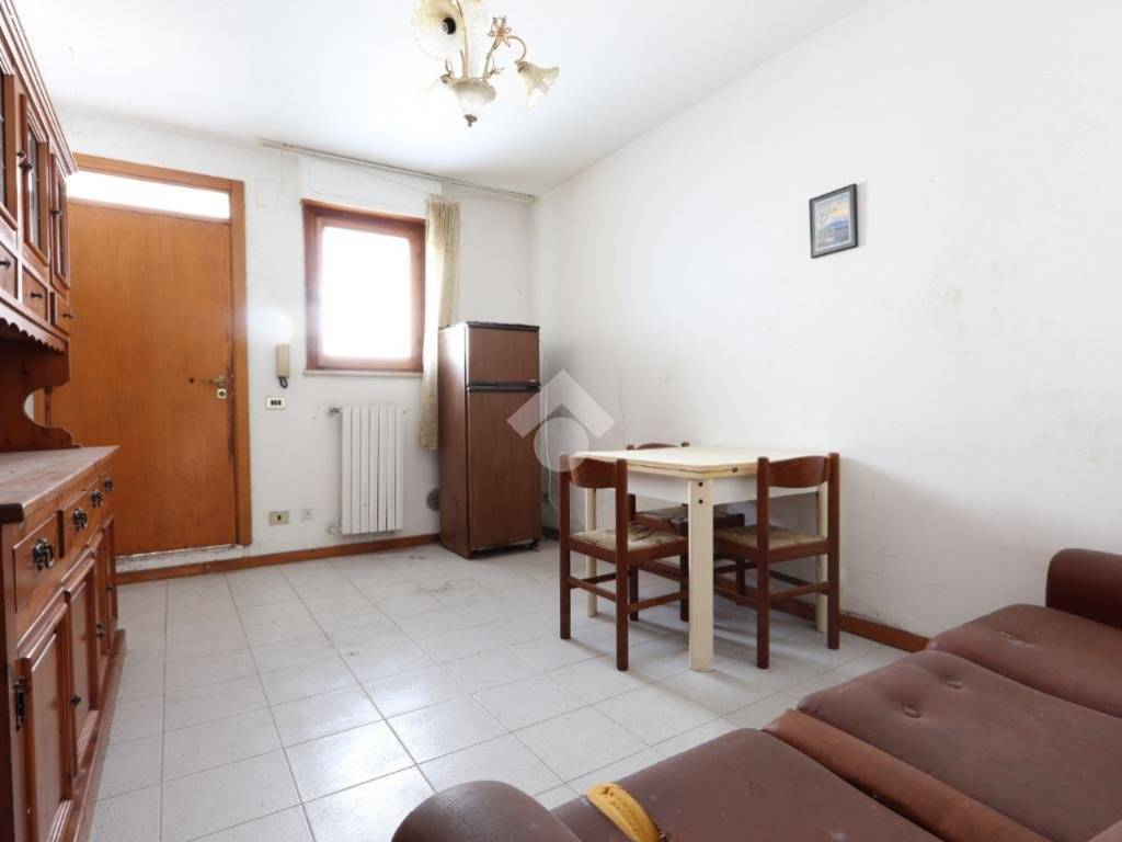 appartamento in vendita a Martinsicuro in zona Villa Rosa