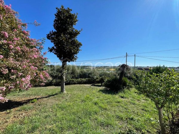 casa indipendente in vendita a Martinsicuro in zona Villa Rosa