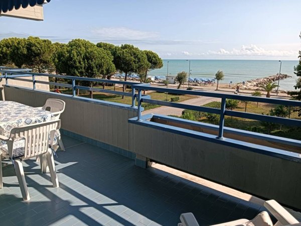 appartamento in vendita a Martinsicuro in zona Villa Rosa