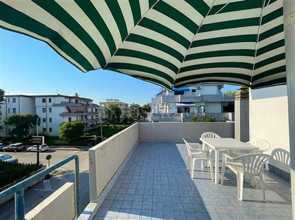 appartamento in vendita a Martinsicuro in zona Villa Rosa