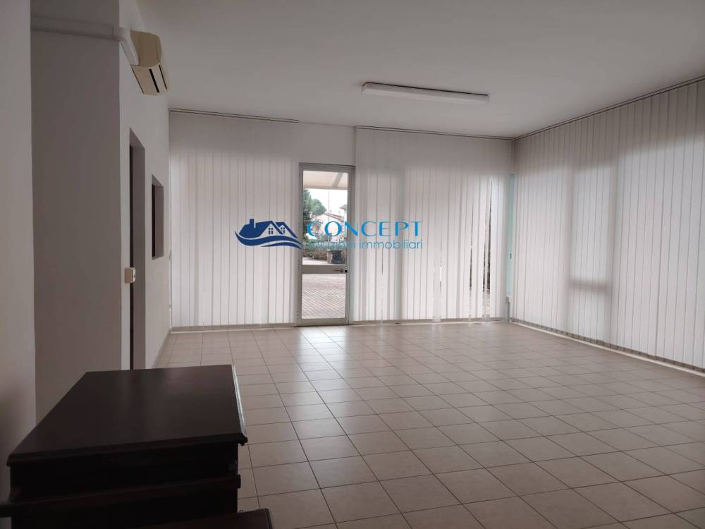 casa indipendente in vendita a Martinsicuro in zona Villa Rosa