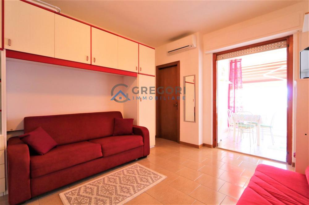 appartamento in vendita a Martinsicuro in zona Villa Rosa