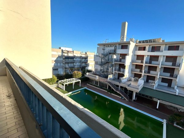 casa indipendente in vendita a Martinsicuro in zona Villa Rosa