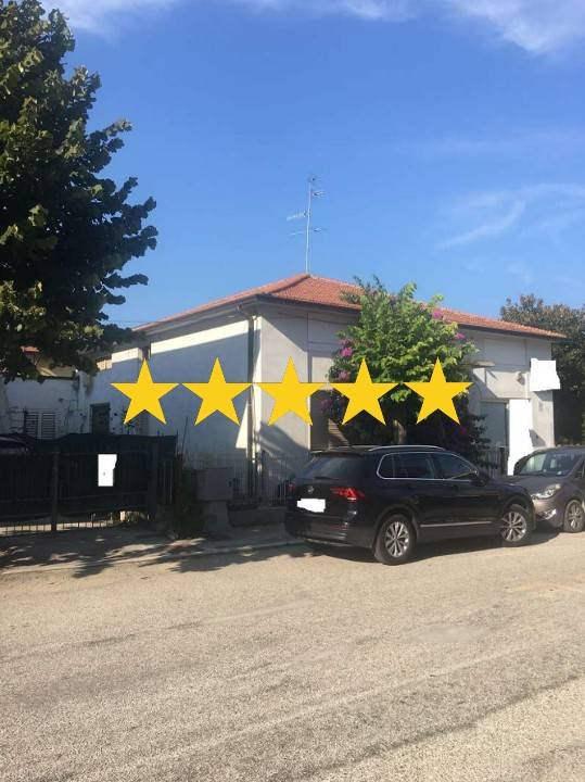 casa indipendente in vendita a Martinsicuro