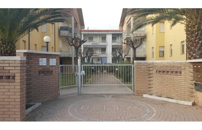 appartamento in vendita a Martinsicuro in zona Villa Rosa