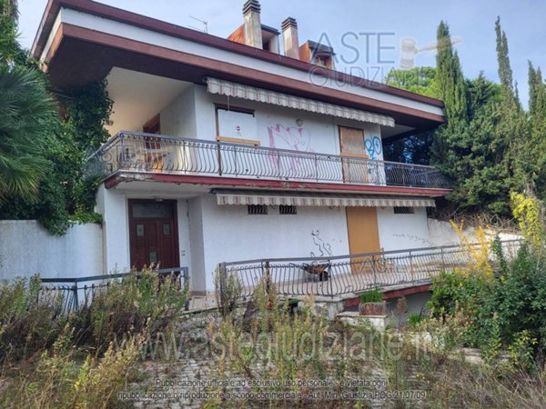 casa indipendente in vendita a Martinsicuro