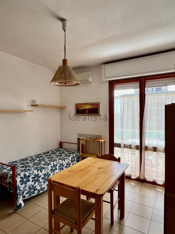 appartamento in vendita a Martinsicuro in zona Villa Rosa