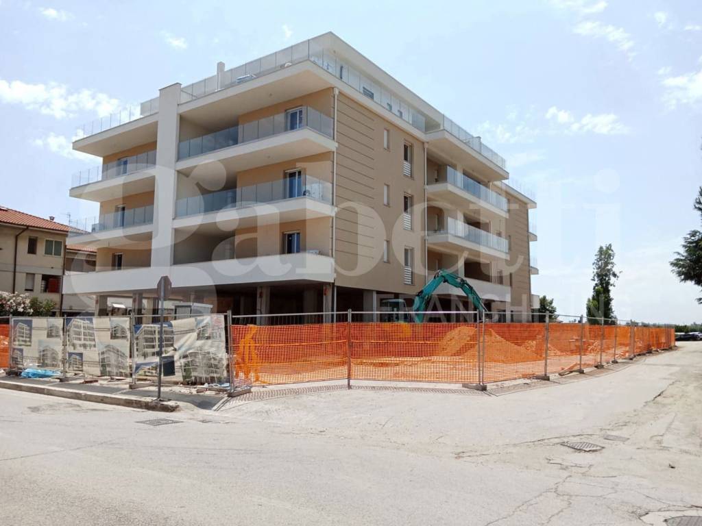 appartamento in vendita a Martinsicuro in zona Villa Rosa