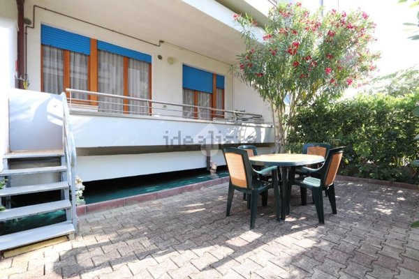 appartamento in vendita a Martinsicuro in zona Villa Rosa