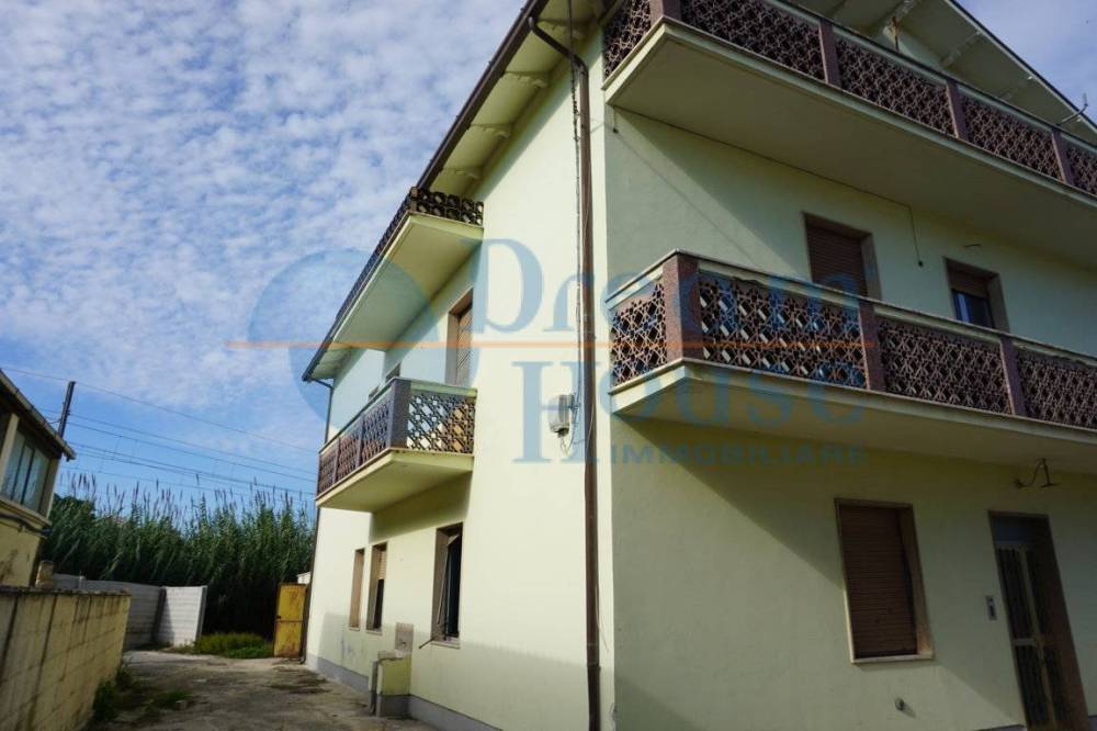 casa indipendente in vendita a Martinsicuro