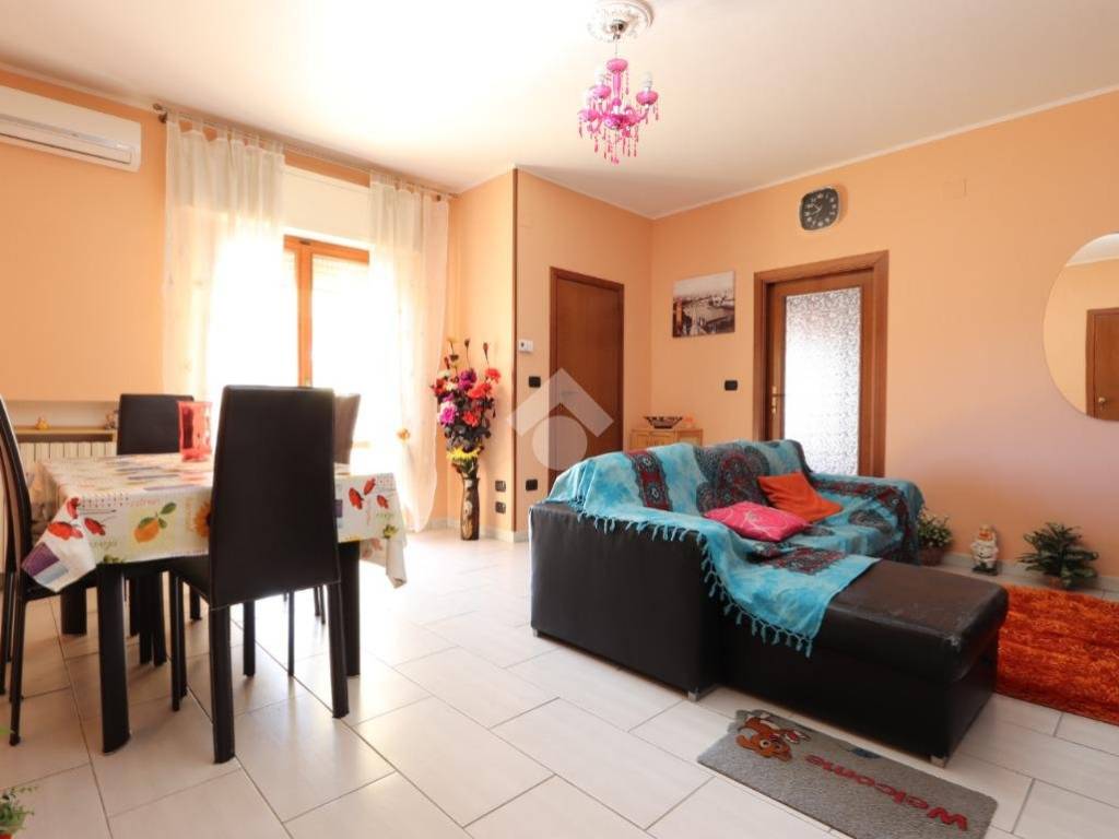 appartamento in vendita a Martinsicuro in zona Villa Rosa