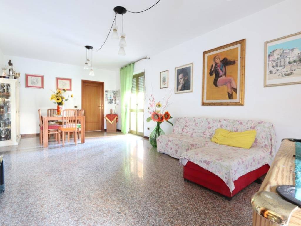 appartamento in vendita a Martinsicuro in zona Villa Rosa