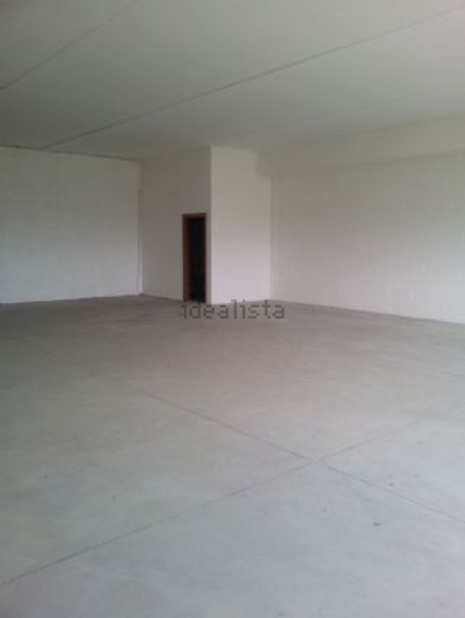 locale commerciale in vendita a Martinsicuro