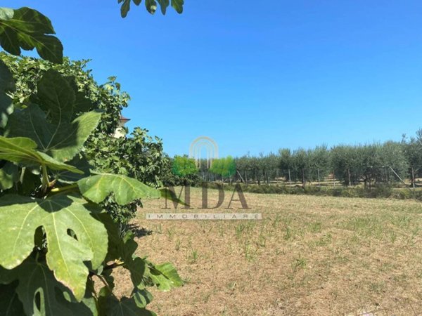 terreno edificabile in vendita a Martinsicuro in zona Villa Rosa