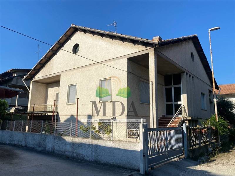 casa indipendente in vendita a Martinsicuro