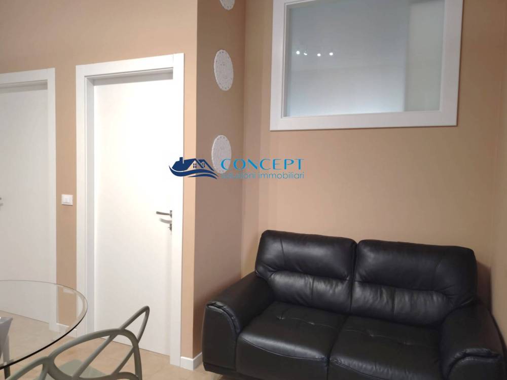 appartamento in vendita a Martinsicuro in zona Villa Rosa