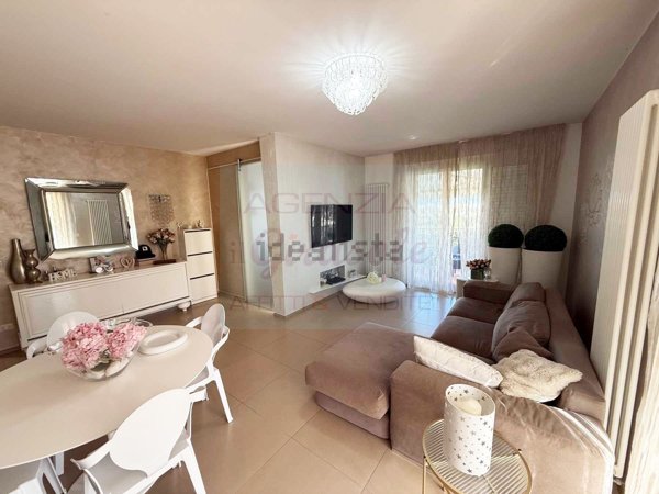 appartamento in vendita a Martinsicuro in zona Villa Rosa