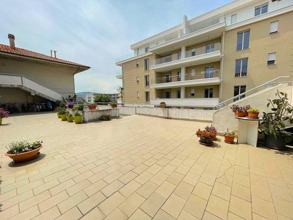 appartamento in vendita a Martinsicuro in zona Villa Rosa