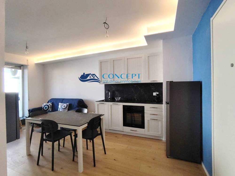 appartamento in vendita a Martinsicuro in zona Villa Rosa