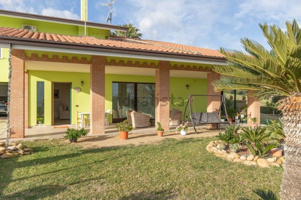 casa indipendente in vendita a Martinsicuro