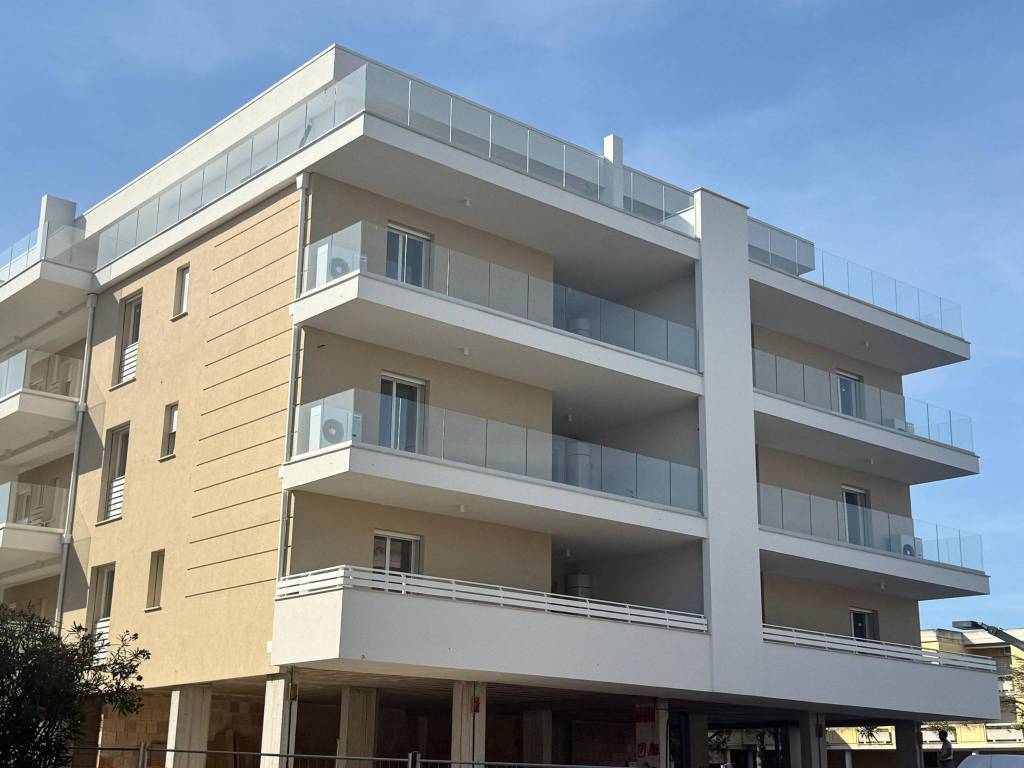 appartamento in vendita a Martinsicuro in zona Villa Rosa