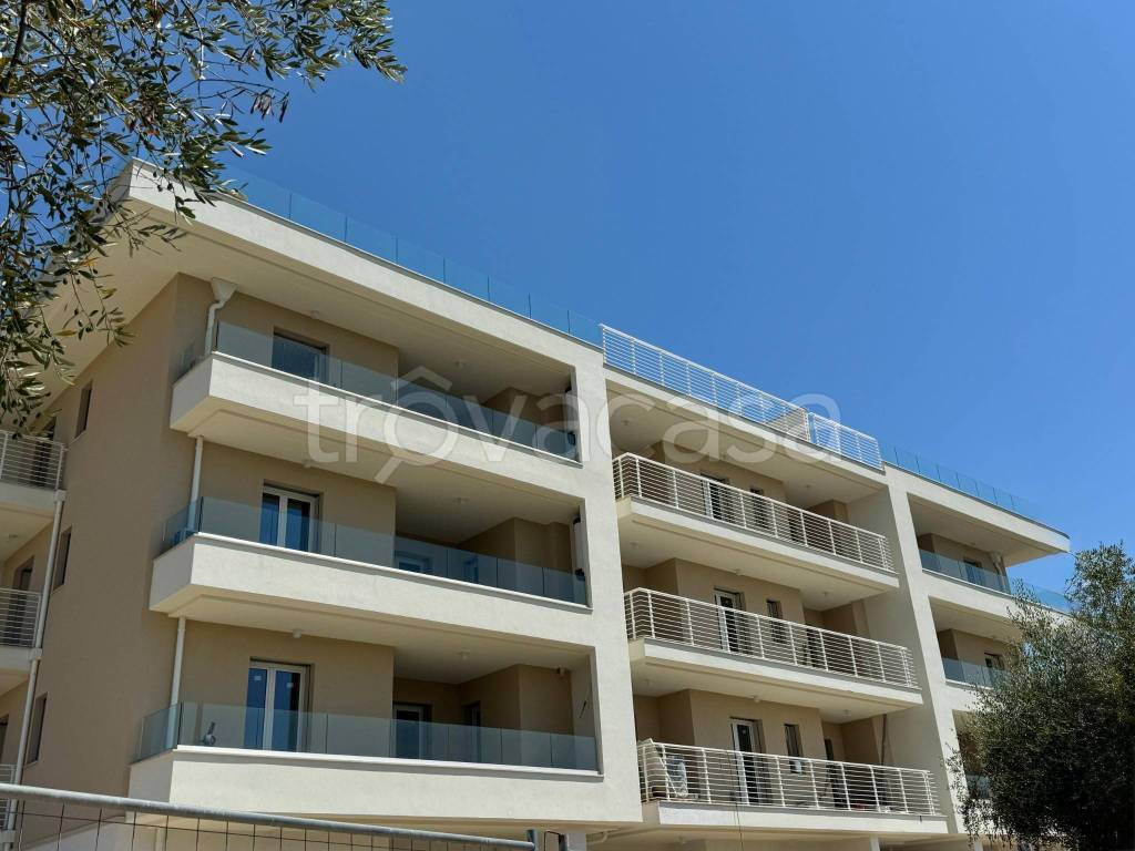appartamento in vendita a Martinsicuro in zona Villa Rosa