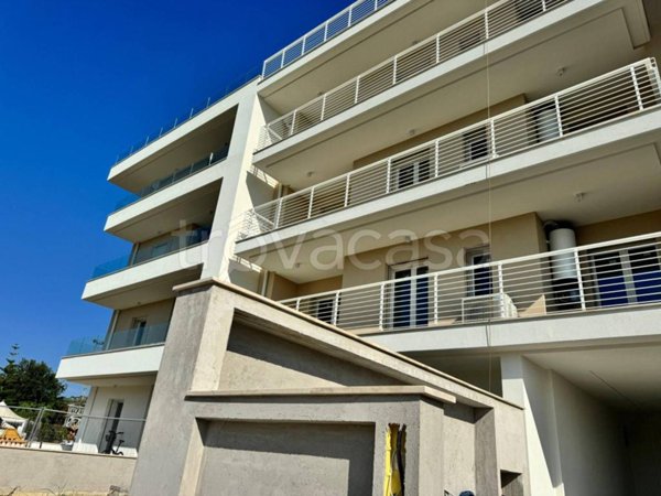 casa indipendente in vendita a Martinsicuro in zona Villa Rosa