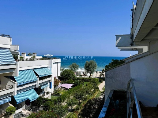 casa indipendente in vendita a Martinsicuro in zona Villa Rosa