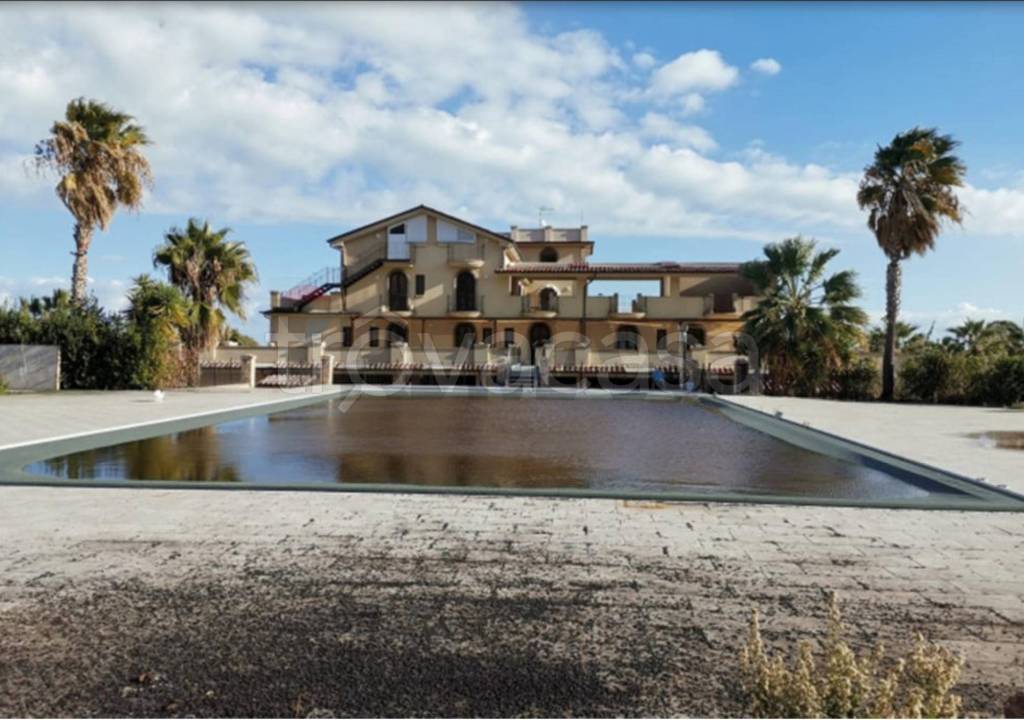 negozio in vendita a Martinsicuro