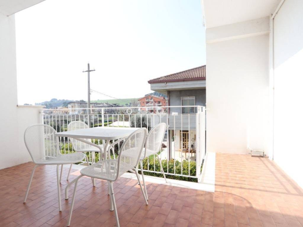 appartamento in vendita a Martinsicuro in zona Villa Rosa