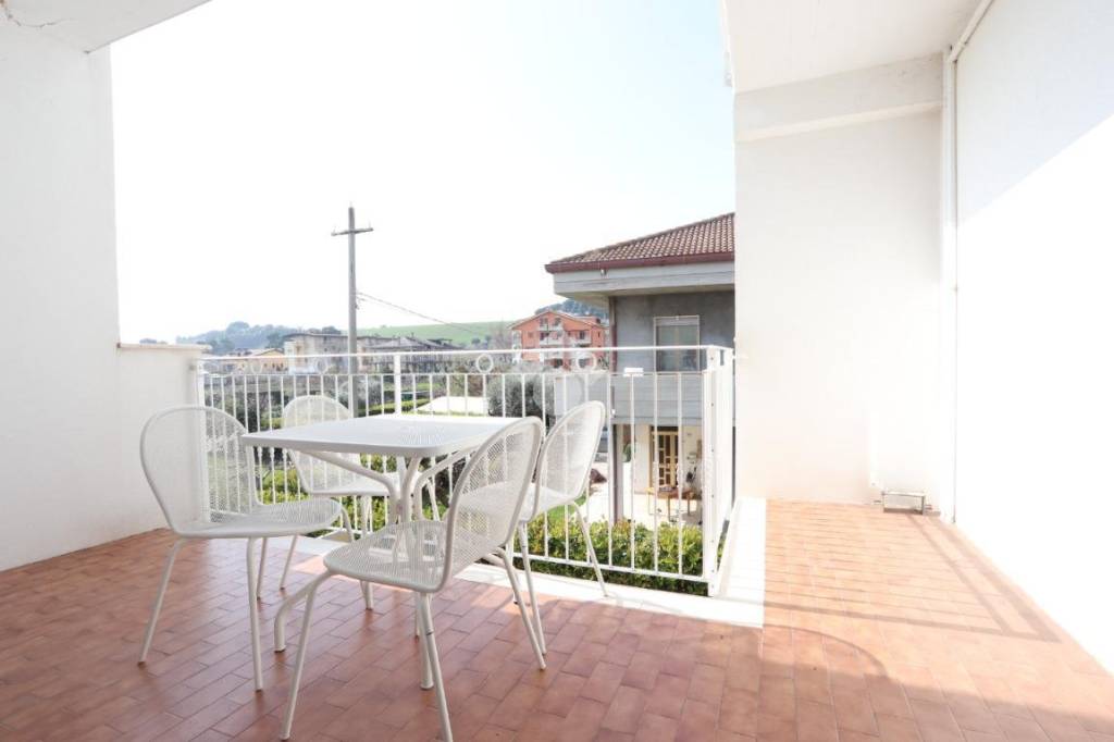 casa indipendente in vendita a Martinsicuro in zona Villa Rosa