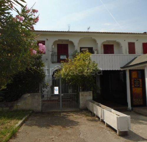 appartamento in vendita a Martinsicuro in zona Villa Rosa