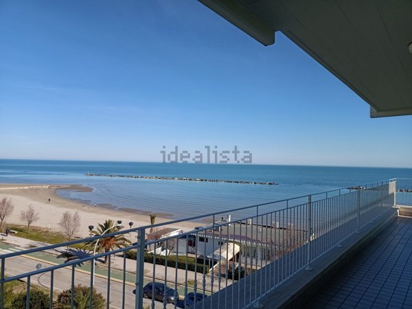 appartamento in vendita a Martinsicuro in zona Villa Rosa