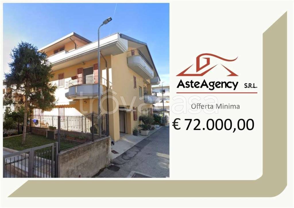 casa indipendente in vendita a Martinsicuro in zona Villa Rosa