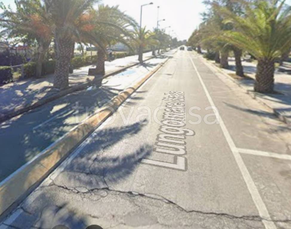 casa indipendente in vendita a Martinsicuro in zona Villa Rosa