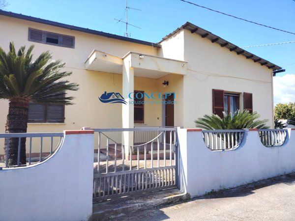 casa indipendente in vendita a Martinsicuro
