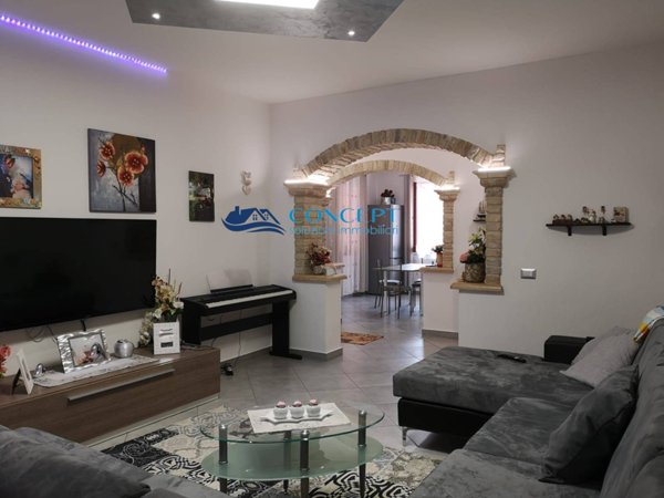 casa indipendente in vendita a Martinsicuro in zona Villa Rosa