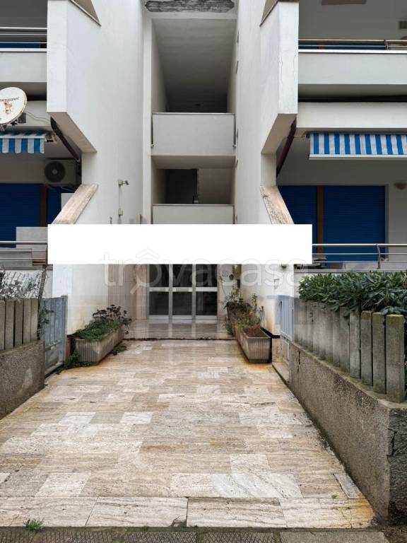 appartamento in vendita a Martinsicuro in zona Villa Rosa