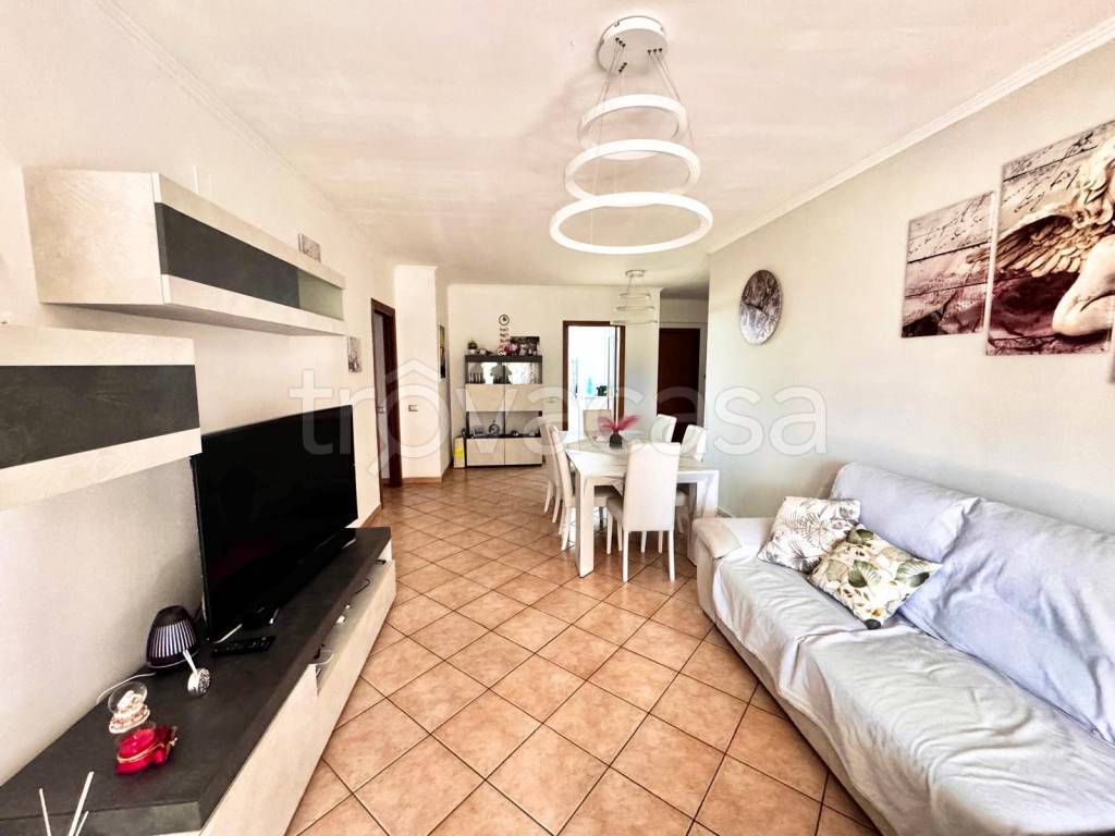 casa indipendente in vendita a Martinsicuro in zona Villa Rosa