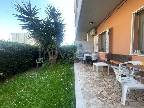 appartamento in vendita a Martinsicuro in zona Villa Rosa