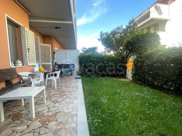appartamento in vendita a Martinsicuro in zona Villa Rosa