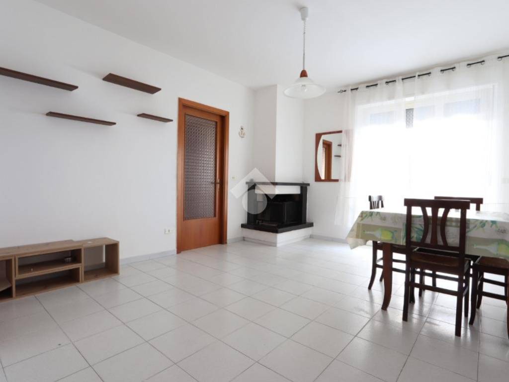 appartamento in vendita a Martinsicuro in zona Villa Rosa