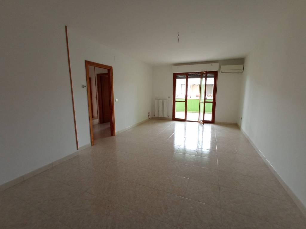 appartamento in vendita a Martinsicuro in zona Villa Rosa