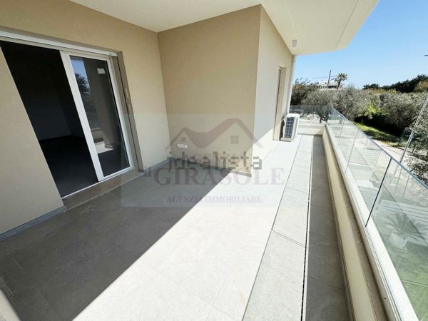 appartamento in vendita a Martinsicuro in zona Villa Rosa