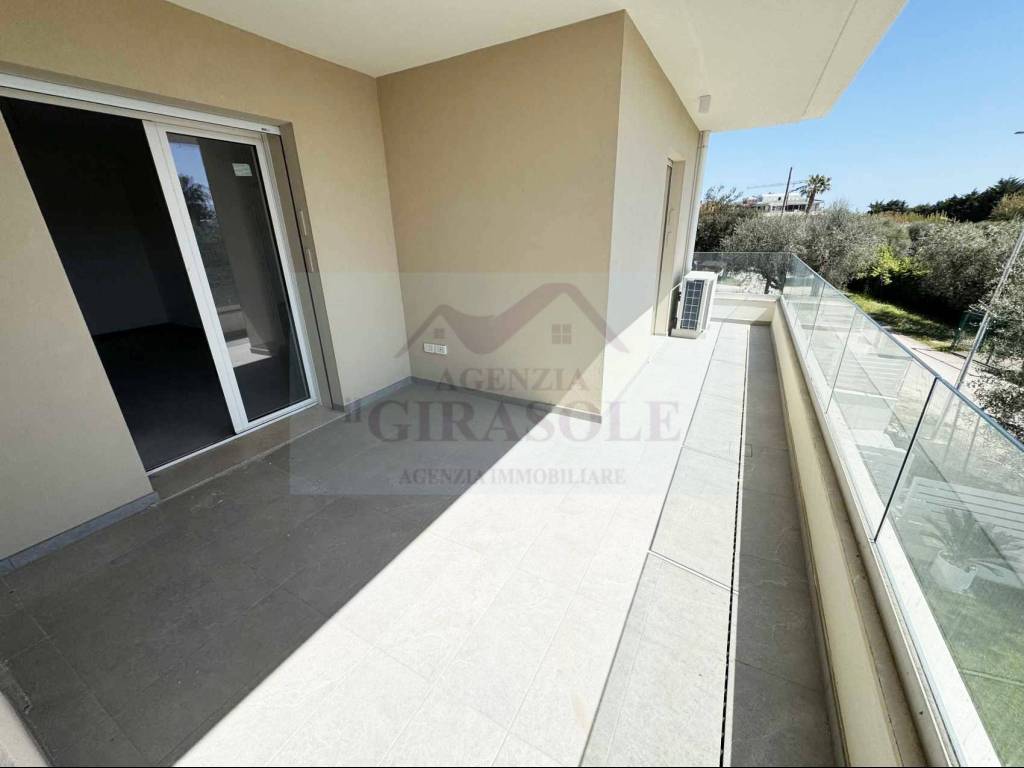 appartamento in vendita a Martinsicuro in zona Villa Rosa