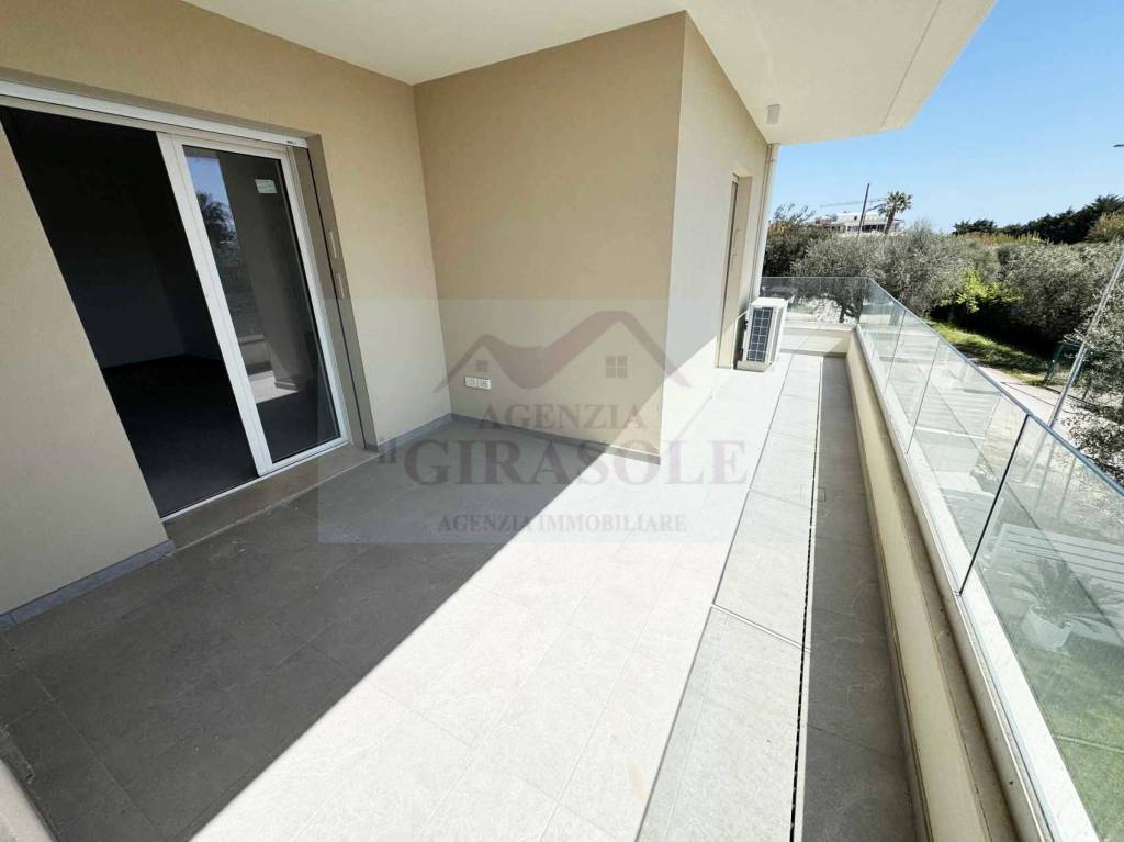 appartamento in vendita a Martinsicuro in zona Villa Rosa